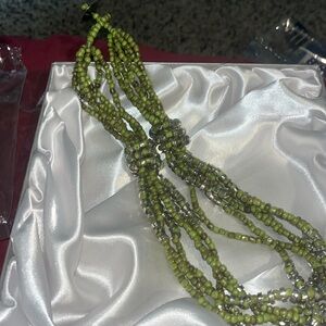 Nwt green multi strand beaded necklace in silver stone